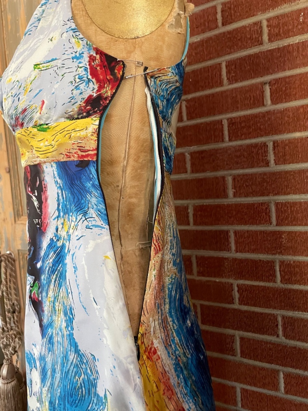 Diane Von Furstenberg Vintage Y2K Silk Dress - Abstract Print Sleeveless - V Nec - Picture 8 of 10